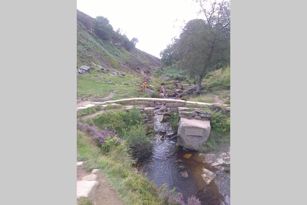Stones Cottage Farm, Nr Haworth, Family Friendly, Work Friendly, Gaming Barn, Crafting, Free Wifi, Free Parking, Ev Point Oxenhope Zewnętrze zdjęcie