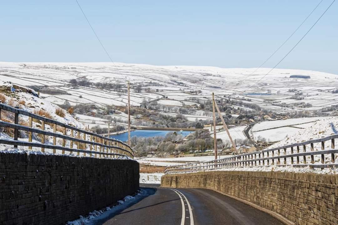 Stones Cottage Farm, Nr Haworth, Family Friendly, Work Friendly, Gaming Barn, Crafting, Free Wifi, Free Parking, Ev Point Oxenhope Zewnętrze zdjęcie